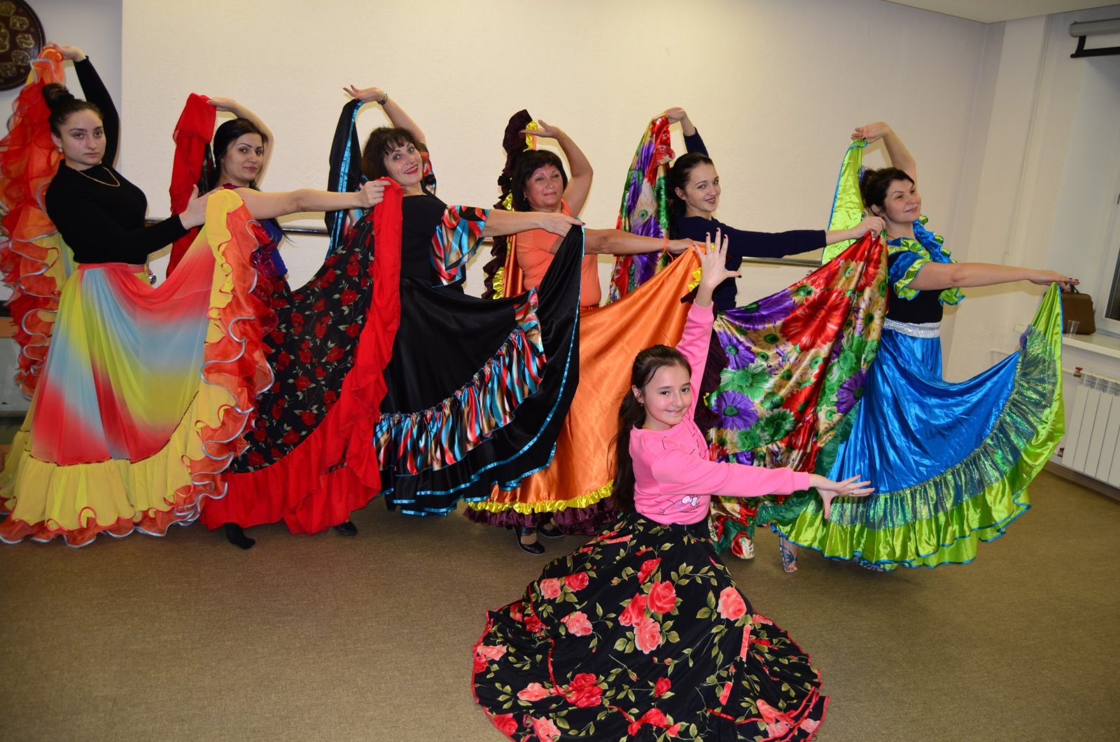Веселые цыганские танцы. Цыганский танец. Цыганский танец для детей. Цыганский народный танец. Детский Цыганский танец.